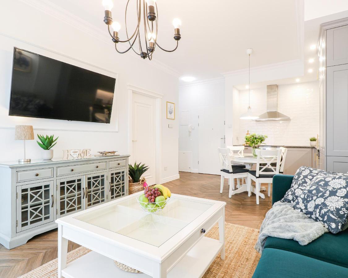 Azure Apartment By Baltic Home シフィノウイシチェ エクステリア 写真